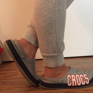 Gray+Navy Crocs